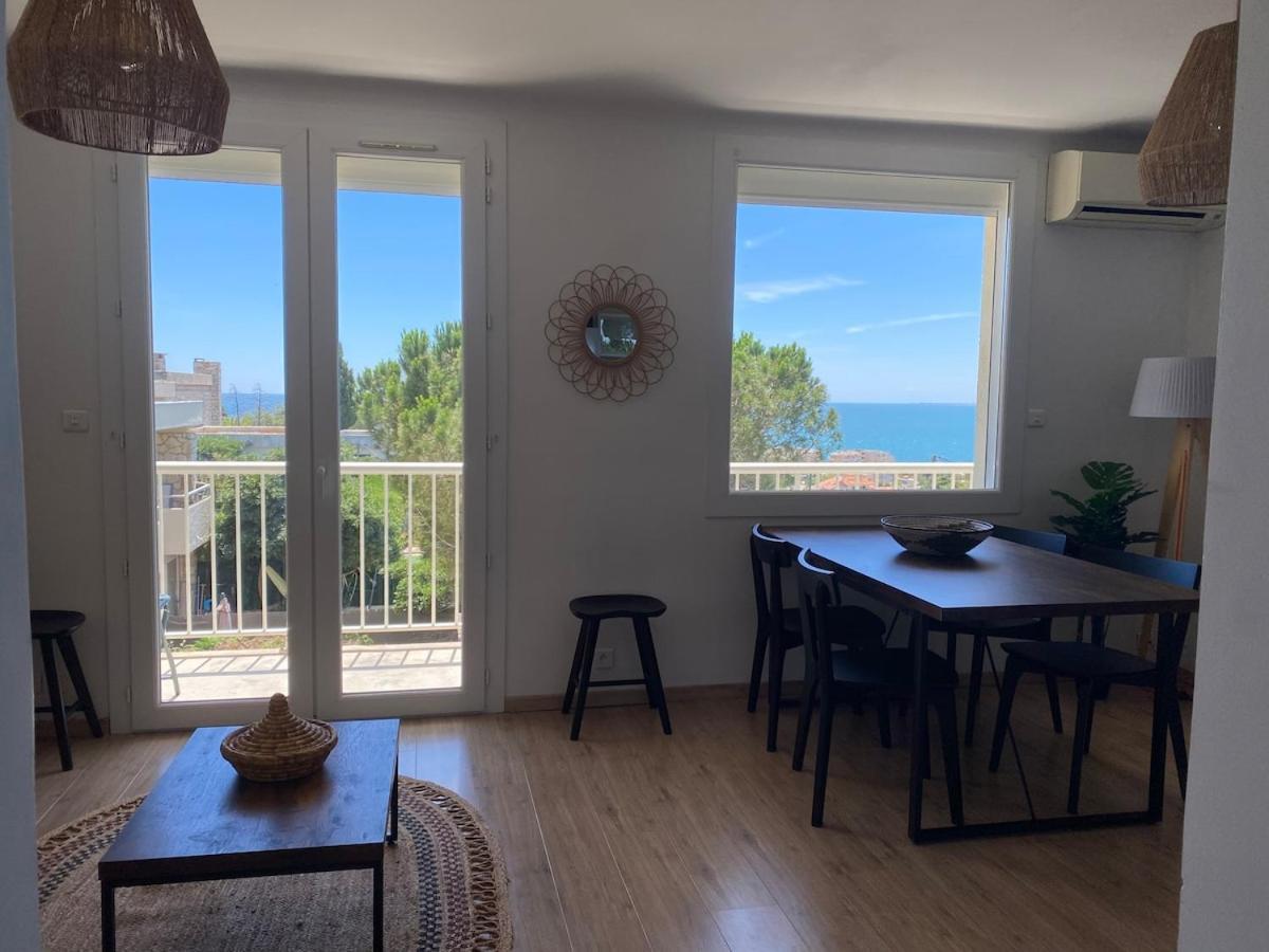 Vue Au Coeur De La Corniche * Sète